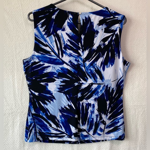 Calvin Klein Blouse - Crew Neckline - Sleeveless - Pleat Front - Picture 4 of 5